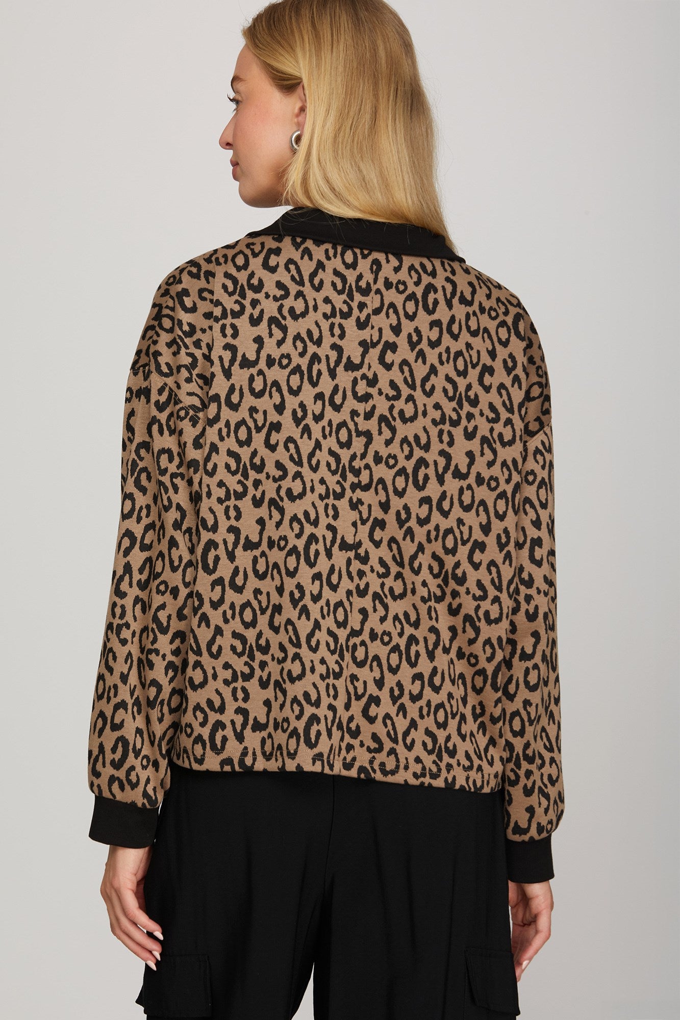 Long Sleeve Half Zip Collar Leopard Knit Top