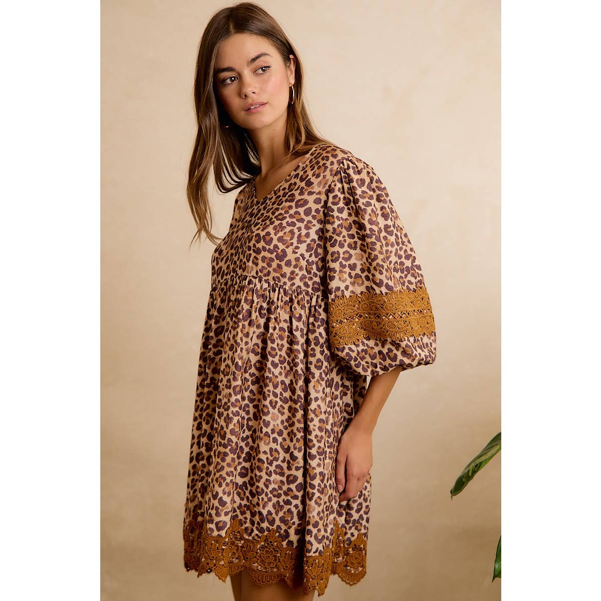 LEOPARD V NECK DRESS