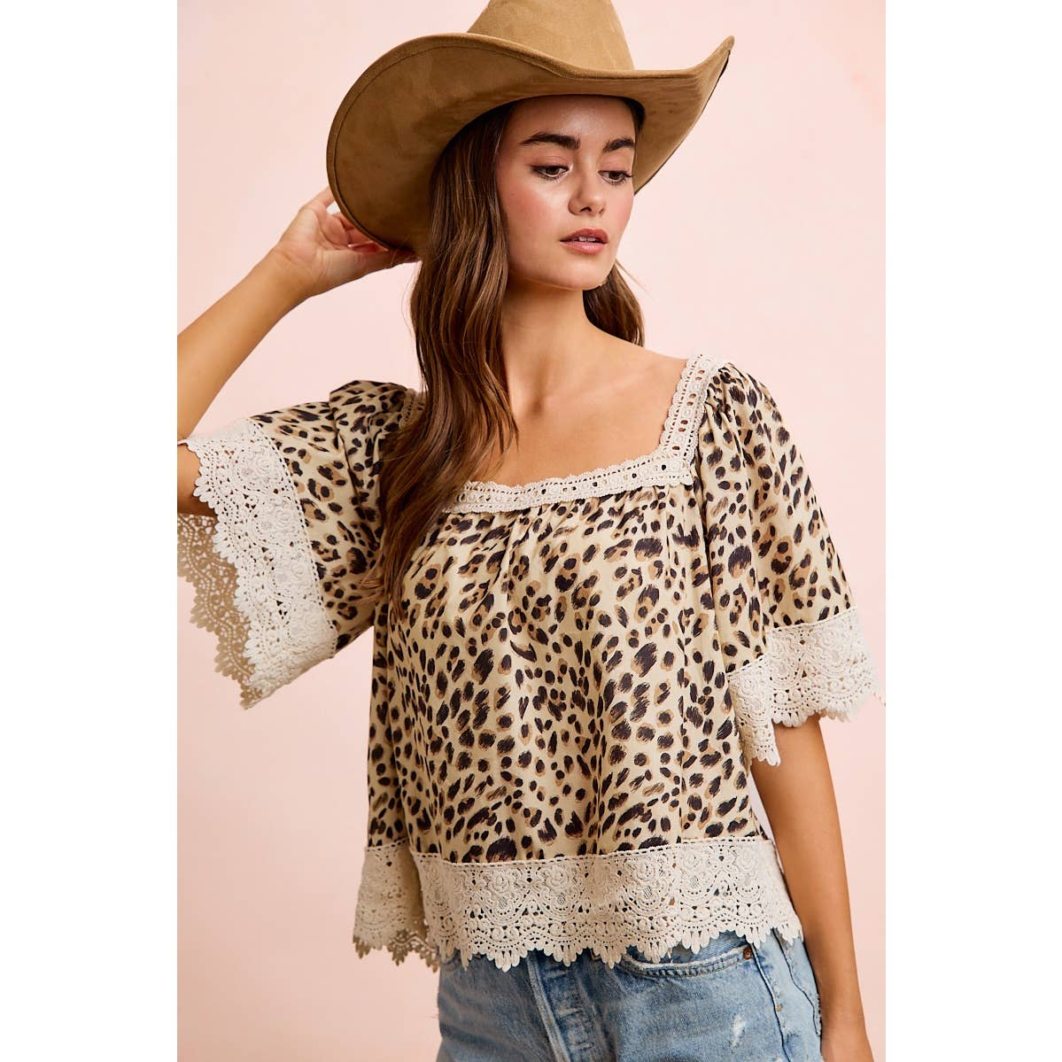 LEOPARD LACE SQUARE NECKLINE TOP