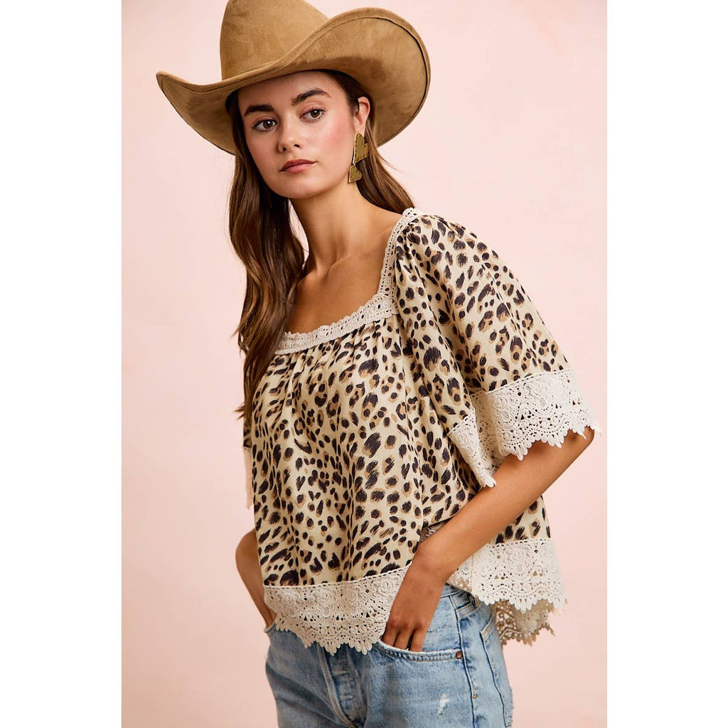 LEOPARD LACE SQUARE NECKLINE TOP