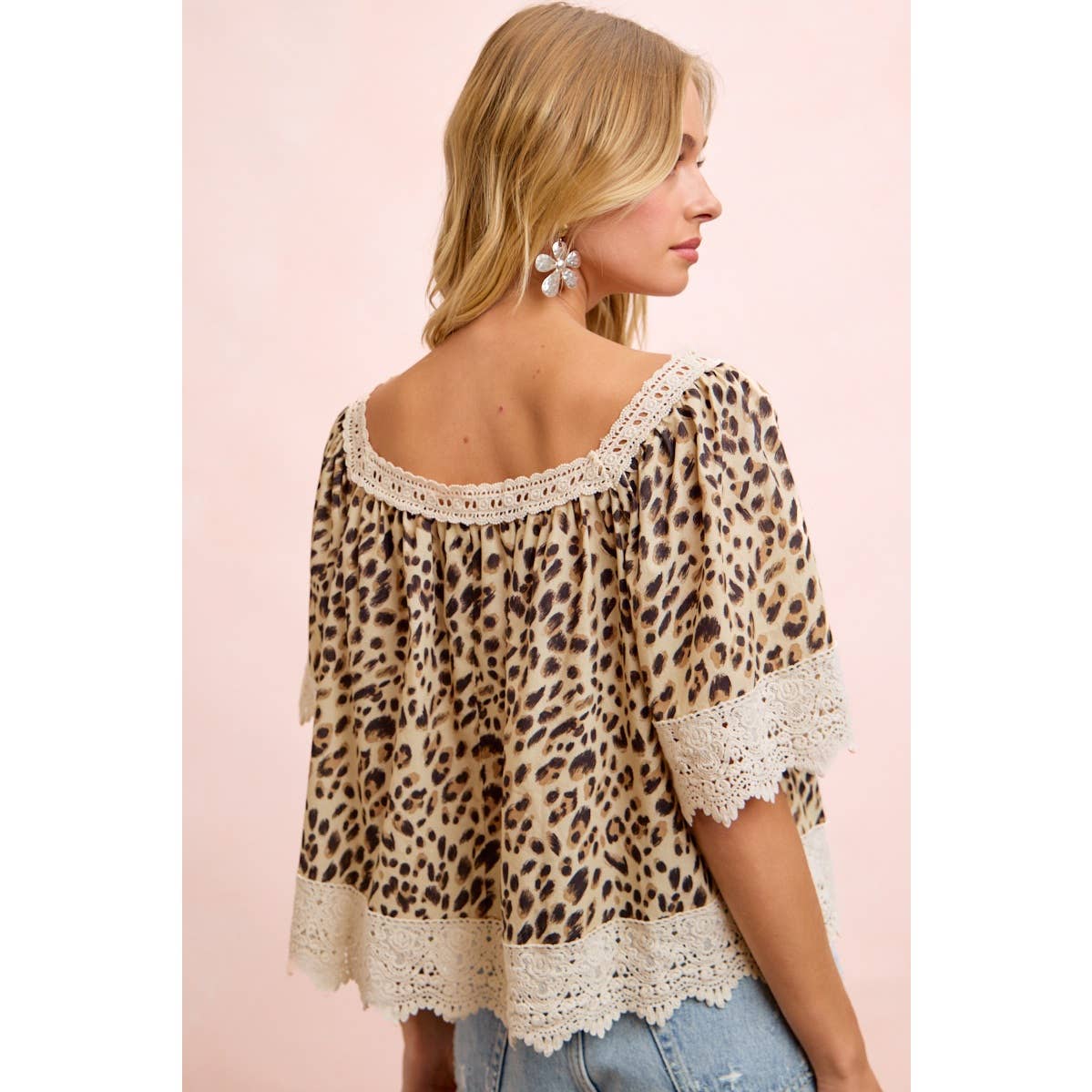 LEOPARD LACE SQUARE NECKLINE TOP