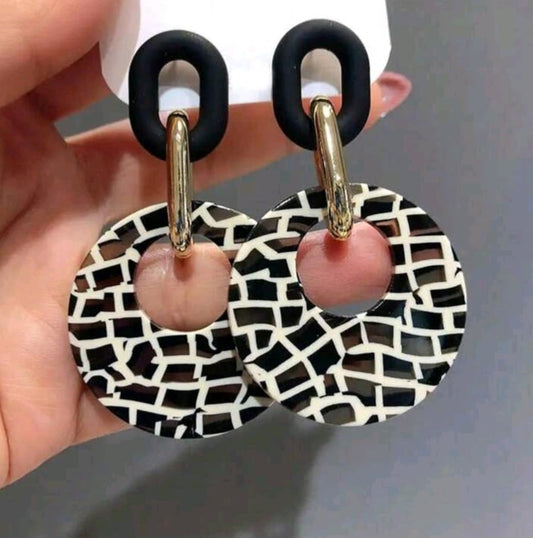 Black/White Earrings