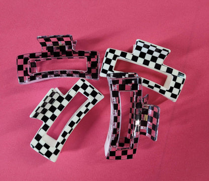 Checkered Clip