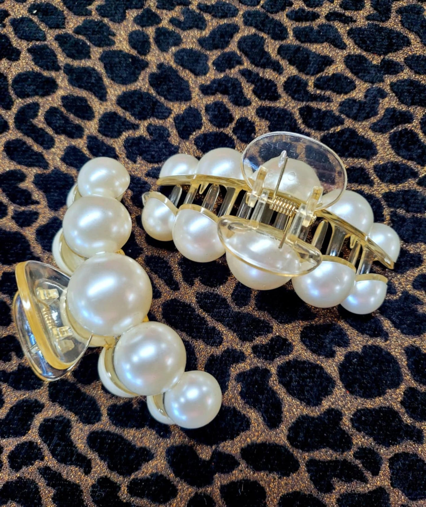 Pearl Clip