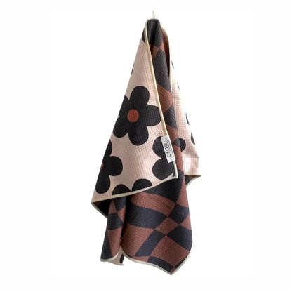 Bobbie - Reversible Hand Towel