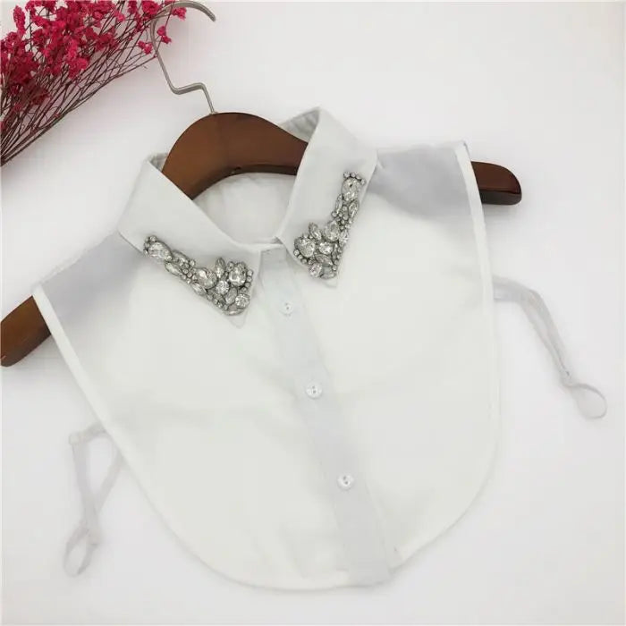 Large Crystals Faux Collar
